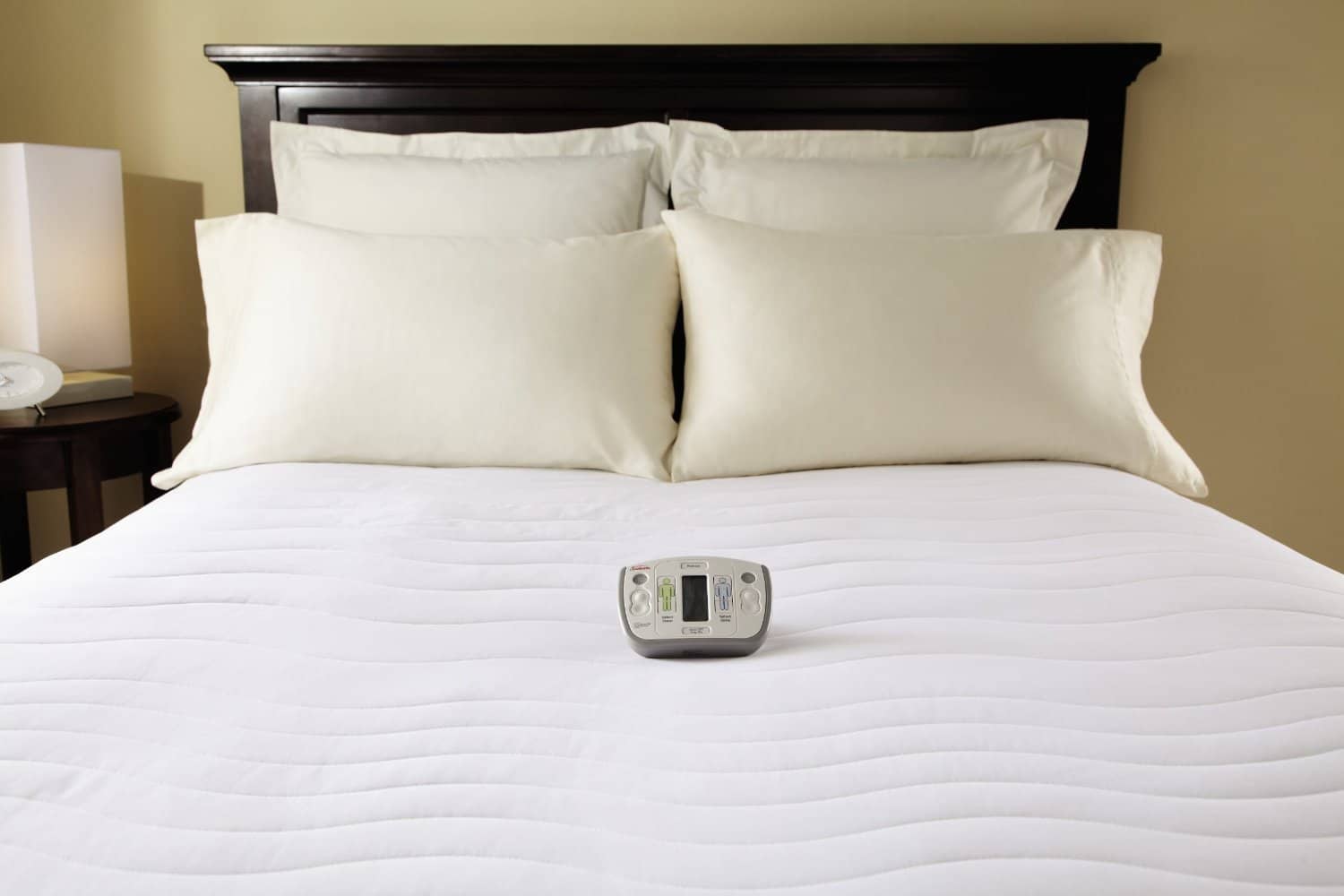 smart plug controlled heated mattress pad